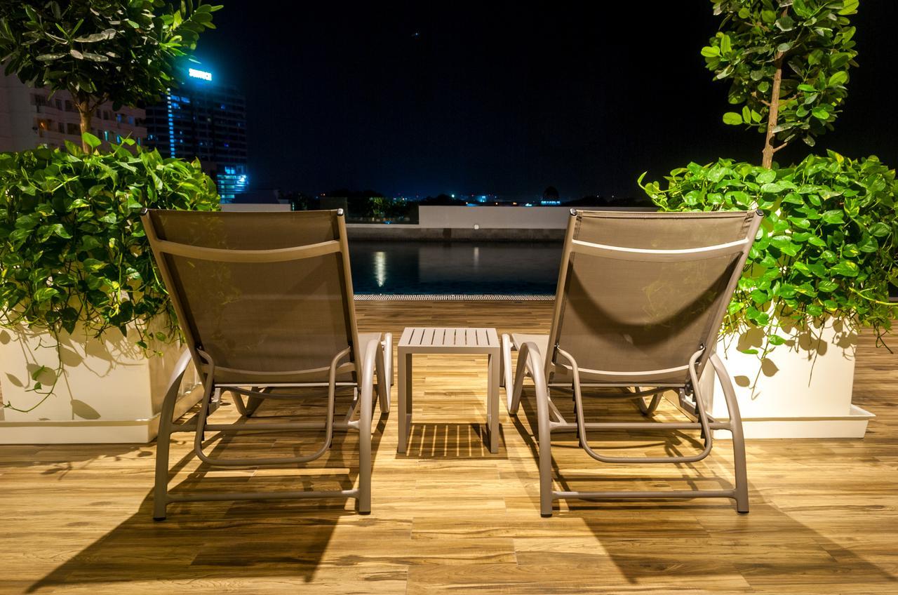 Lazy Traveler'S Suite By D Imperio Homestay Τζωρτζ Τάουν Εξωτερικό φωτογραφία