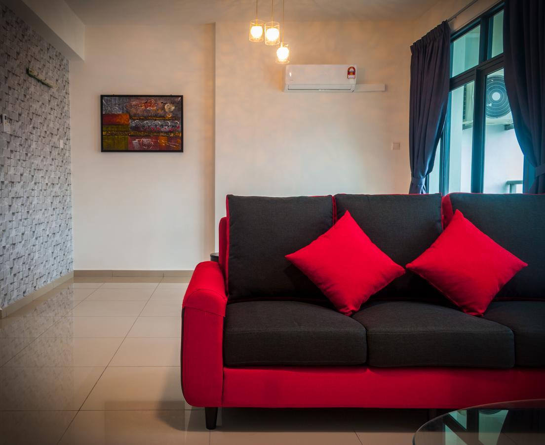 Lazy Traveler'S Suite By D Imperio Homestay Τζωρτζ Τάουν Εξωτερικό φωτογραφία